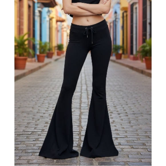 COPY! WILDFOX Tennis Club Pants In Jet Black! Low Rise Flare Leg!